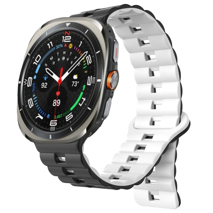 Cinturino per Galaxy Watch Ultra 47mm magnetico in silicone bicolore con fibbia inversa