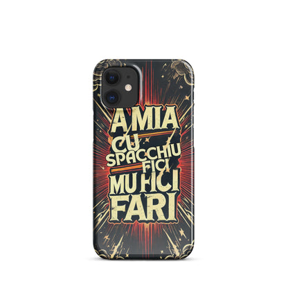 Cover con fibbia per iPhone® "A mia Cu Spacchiu Fici Muri Fari" - Collezione Etna Spirits